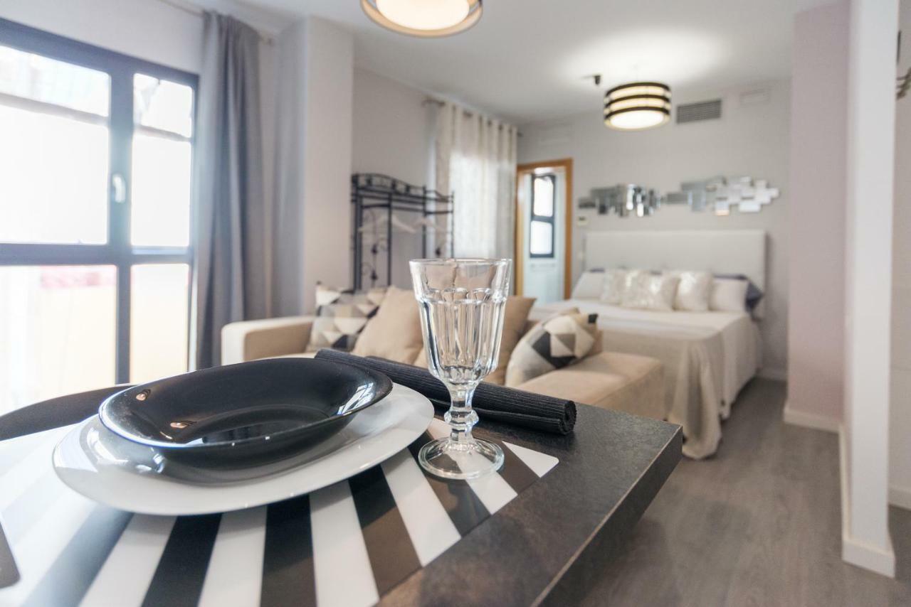 Lu&Cia El Carmen Apartment Malaga Exterior photo